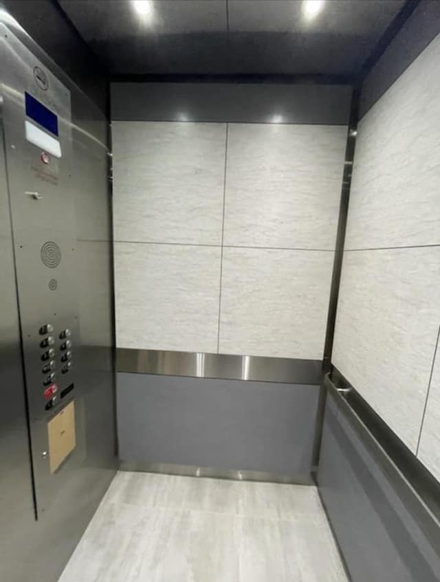 Elevator cab project 3